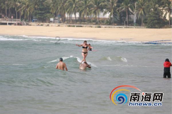 救援卡通老虎